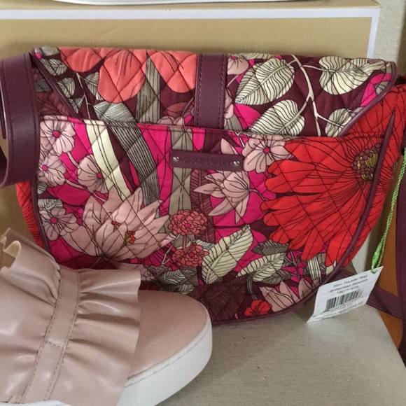 Vera. Bradley Bohemian crossbody. 2 ways worn - Picture 4 of 5